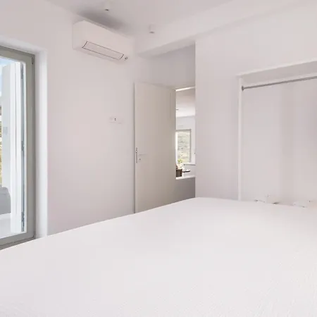 Villa Serenity Complex *